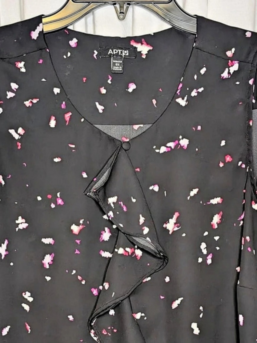 APT 9 Abstract Ruffle Blouse in Black & Pink Size 0x